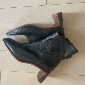 L’intervalle boots sz 37/6.5-7 dundee